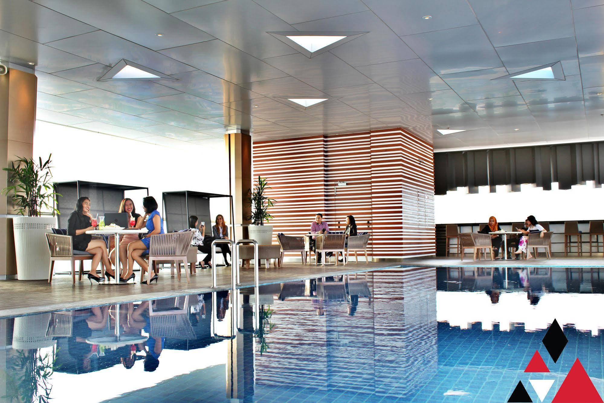 Fox Hotel 4*